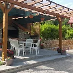 Nyaraló Garden Lohovo Bihać