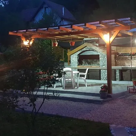 Garden Lohovo Holiday home Bihac