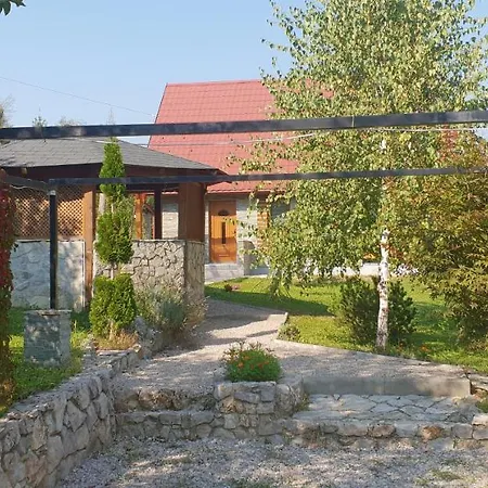 Garden Lohovo