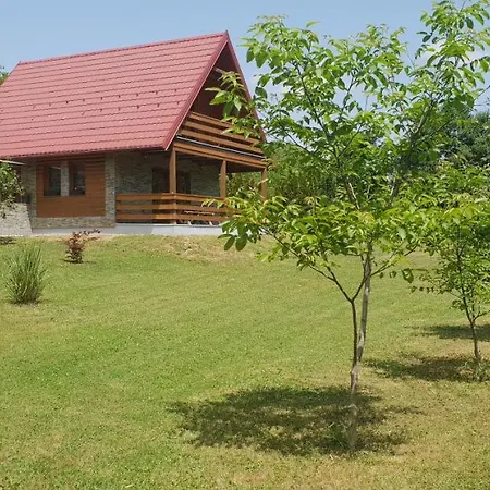 Dom wakacyjny Garden Lohovo *