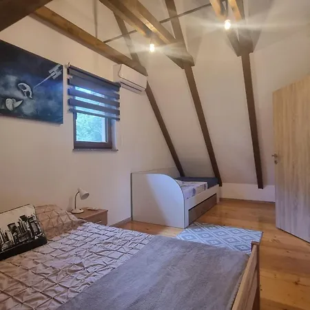 Garden Lohovo * Bihać