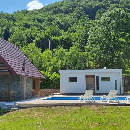Garden Lohovo *
